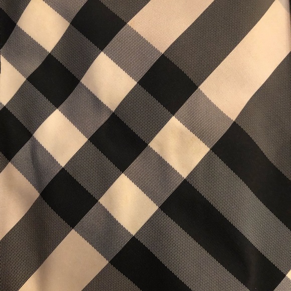 Burberry Tote - Picture 6 of 7